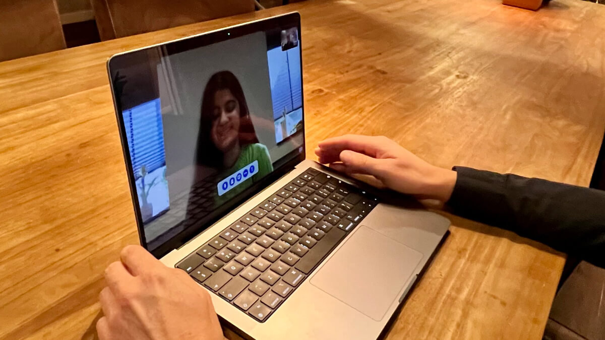 Browser-based video call on a laptop